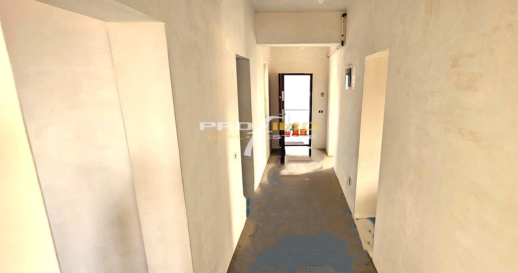 Apartament 3 camere intr o vila P+2E cu cate un apartament pe etaj