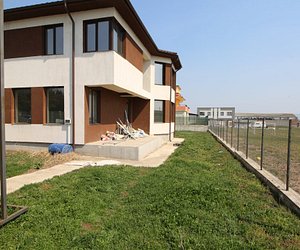 AGIGEA VILA 5 CAMERE P+M LA ALB TEREN GENEROS