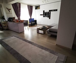 KM 4-5 2 camere decomandat lux bloc nou