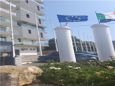Apartament 2 camere Cu vedere partiala la Mare si Lac