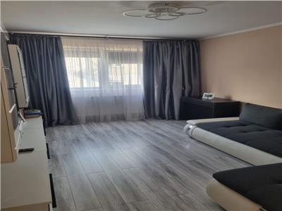 Tomis Nord apartament 3 camere decomandat