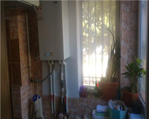 Tomis Nord apartament 3 camere decomandat  parter