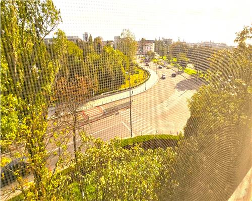 Central, apartament 2 camere semidecomandat renovat, 52mp, 107000 euro