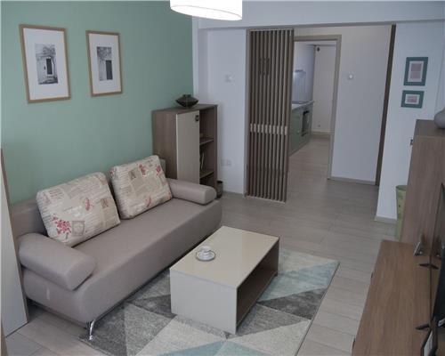 Tomis 3, apartament 3 camere decomandat, 2 bai, renovat, mobilat modern