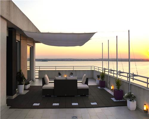 Penthouses exclusivist 260 mp, pe malul lacului central Mamaia