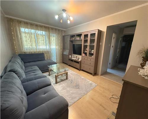 CDC, 4 camere decomandate, etaj intermediar, renovat modern, ideal familie